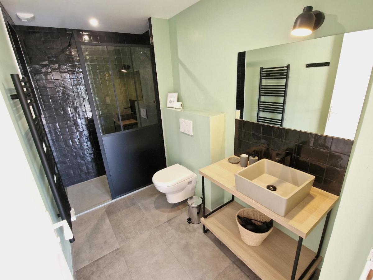 Holiday home Les Portsallaises Piscine Ou A 300m De La Ploudalmezeau